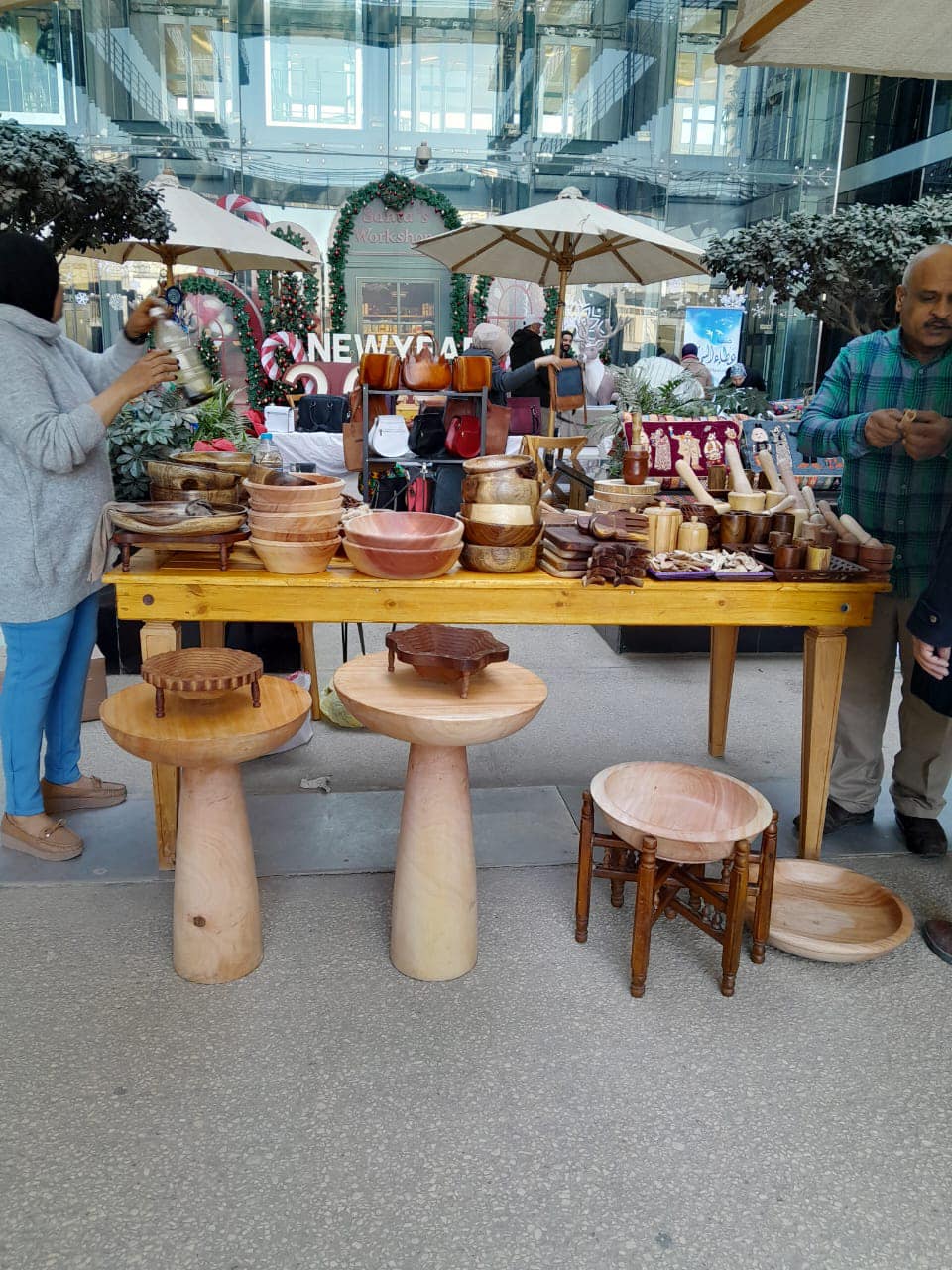 معرض ديارنا للحرف اليدوية والتراثية ببنك الإمارات دبي