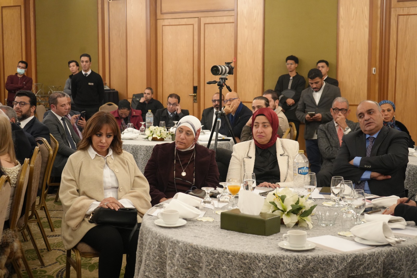 وزير المالية فى جلسة حوارية مع أعضاء روتارى
