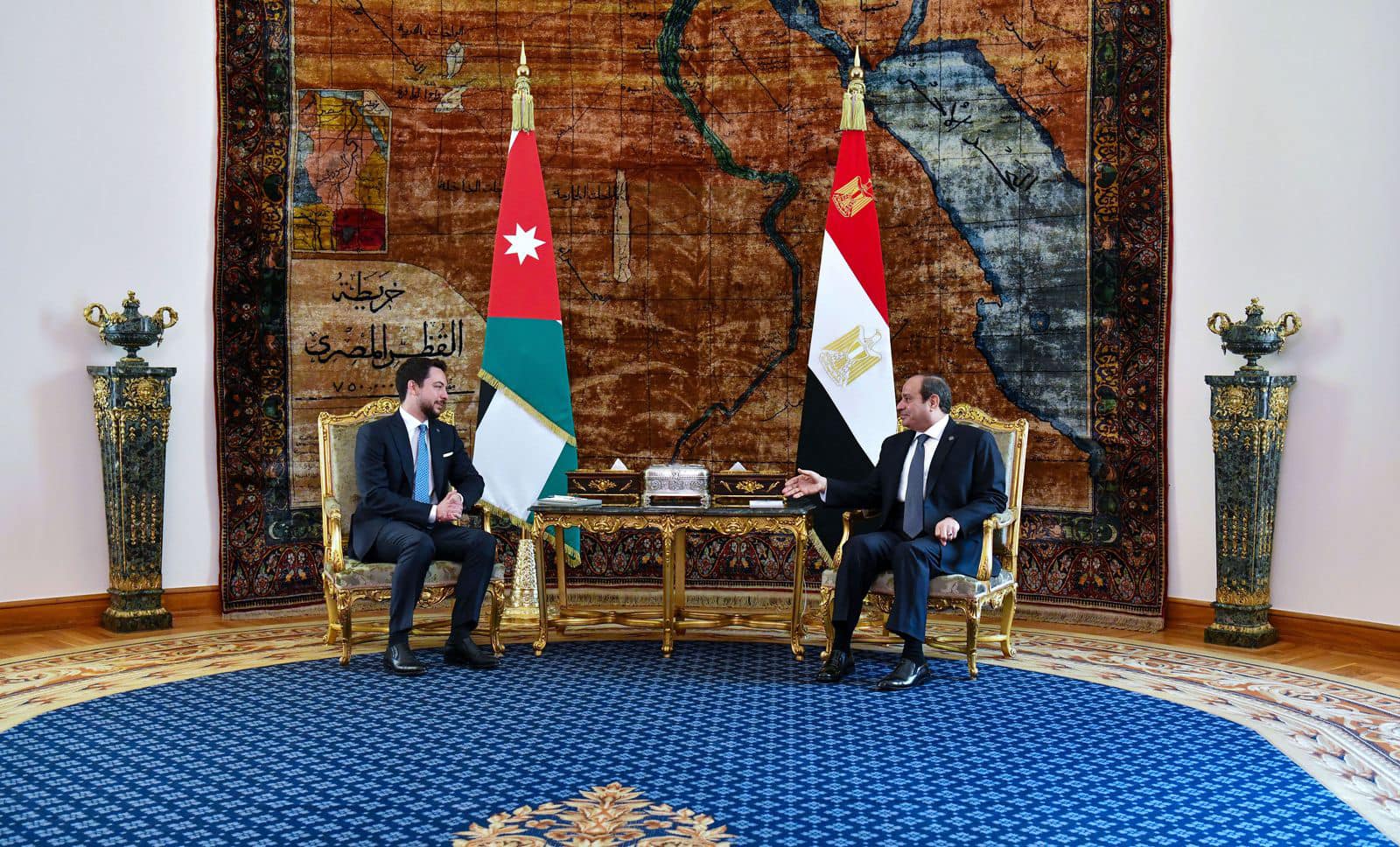 الرئيس عبد الفتاح السيسي يلتقي ولي عهد الأردن