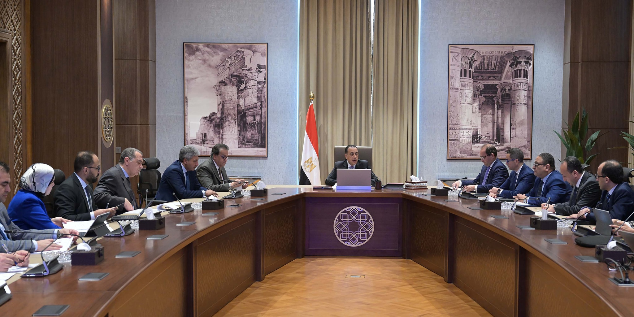 رئيس الوزراء يتابع خطوات تنفيذ تكليفات تحفيز مناخ الاستثمار